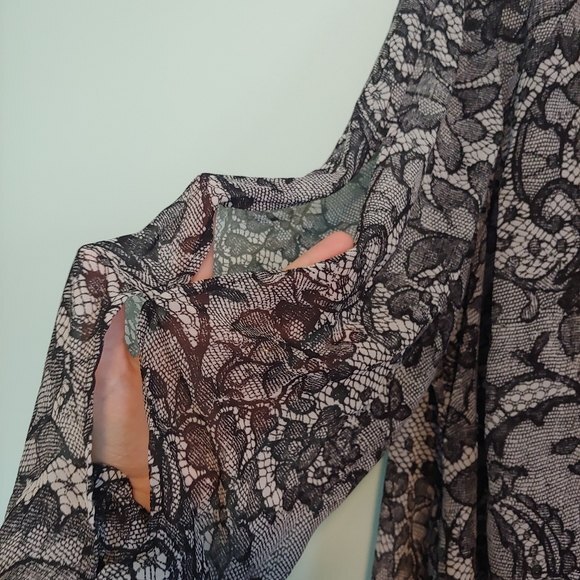 Signature by Robbie Bee Black & White Lace Print Cutout Sleeve Dress Size 18W - Picture 4 of 6